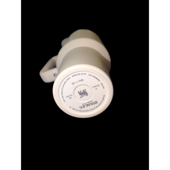 Stanley Quencher H2.0 FlowState Tumbler Cream | Insulated Stainless Steel EUC - Picture 4 of 5